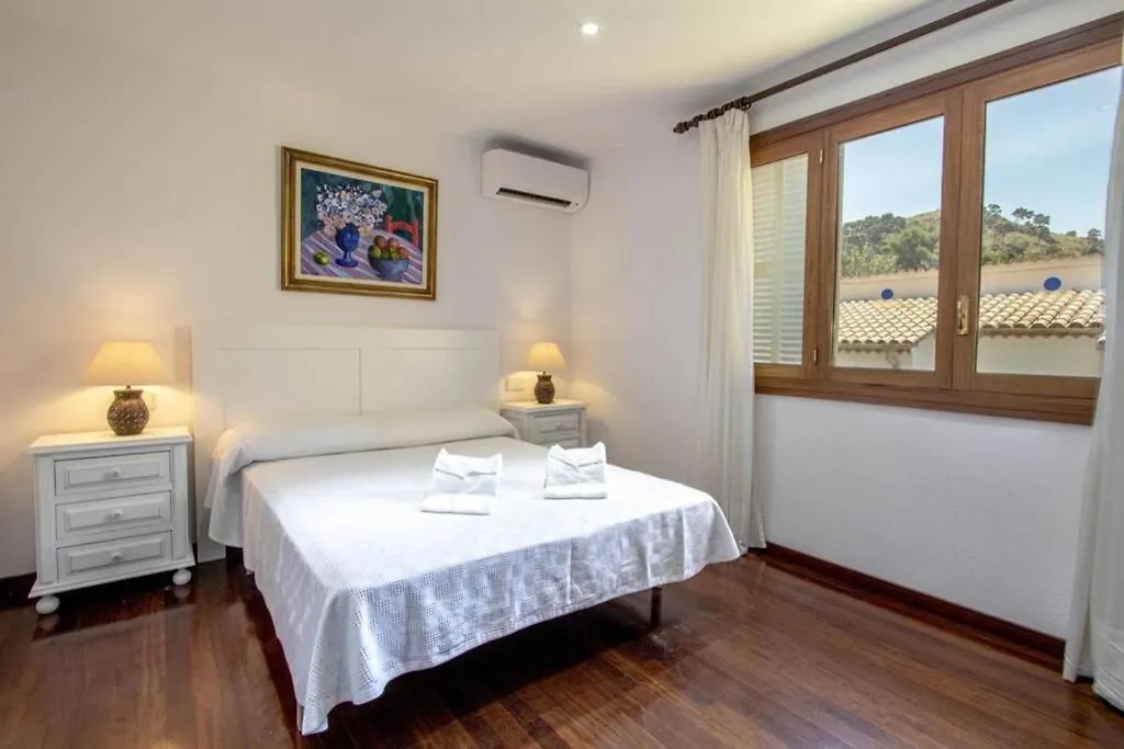 One Of The Most Loved Villa 500M From The Beach By Renthousing Cala de Sant Vicenc 0*,